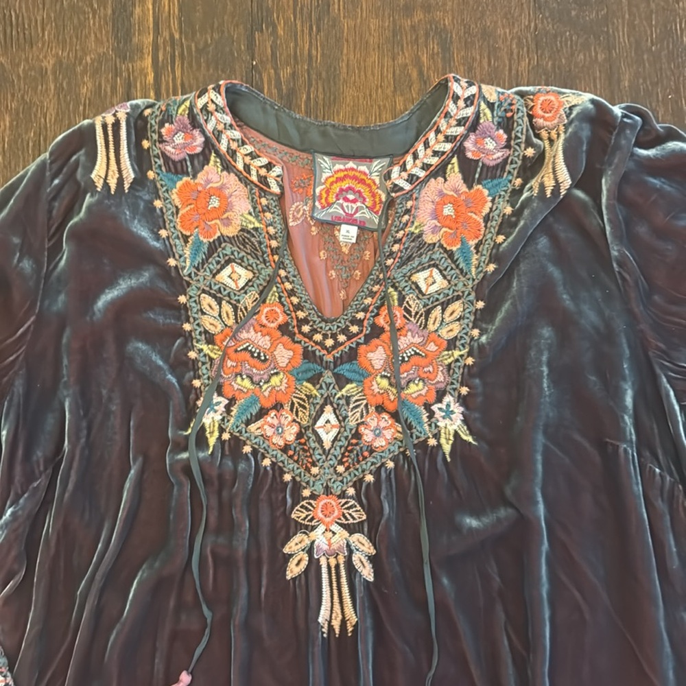 JOHNNY WAS velvet dress - Picture 2 of 7